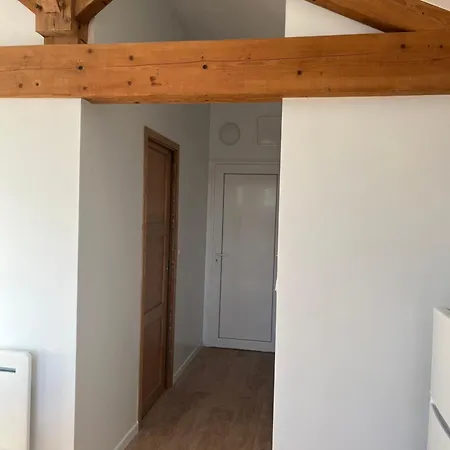 Maisonnette Avec Parking Prive Et Local A Velos Ferienhaus Brégnier-Cordon